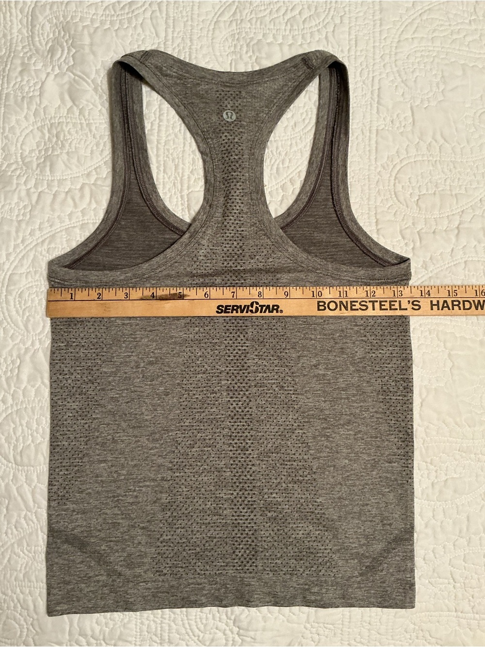 RARE LULULEMON Swiftly Tech Tank 2.0 Gray Hawaii Pineapple Design Size 2 - Picture 7 of 9